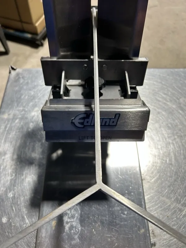 Вакуумная присоска Edlund FDW-038 Titan Max-Cut Manual 3/8" Dicer with Suction C — фото лота 1