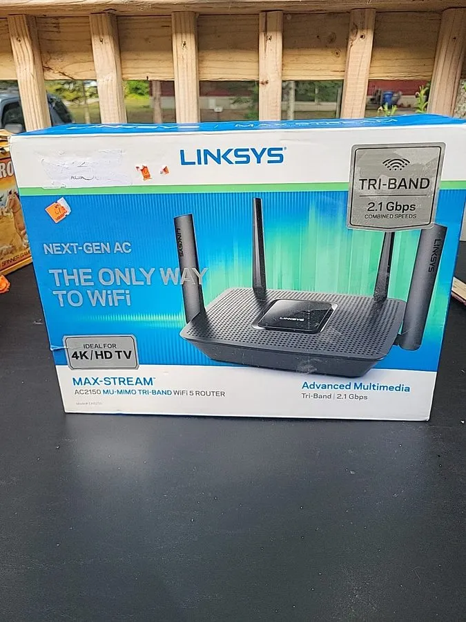 Маршрутизатор Linksys Max-Stream AC2150 MU-Mimo Tri-Band Wifi 5 Router