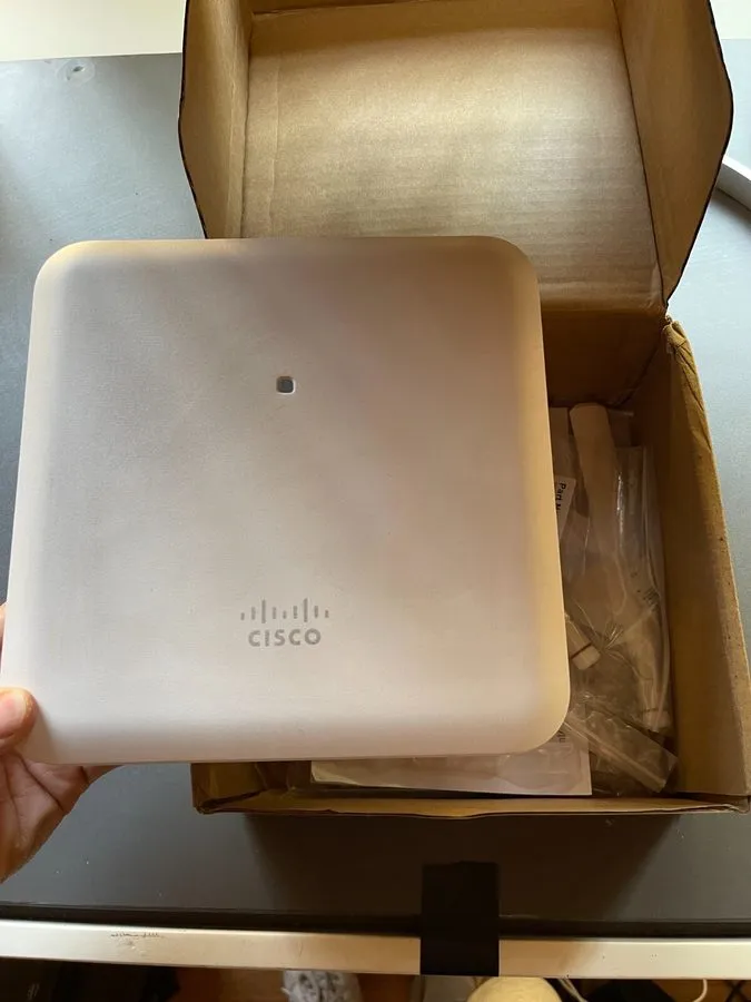 Точка доступа Cisco AIR-AP1852I-E-K9 300 Mbps Wireless Access Point