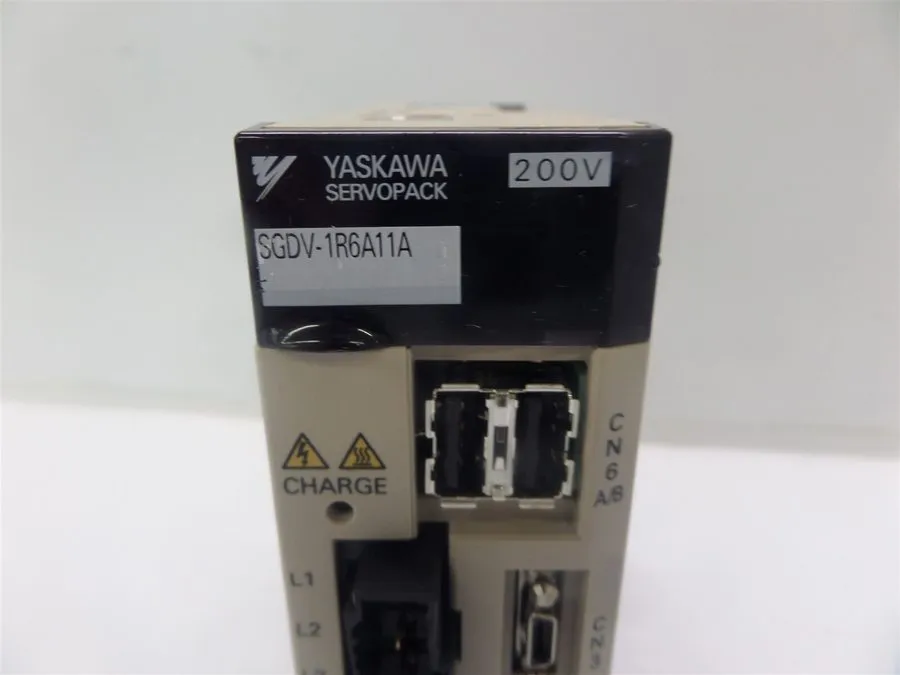 Сервопривод Yaskawa SGDV-1R6A11A Servopack AC Servo Drive
