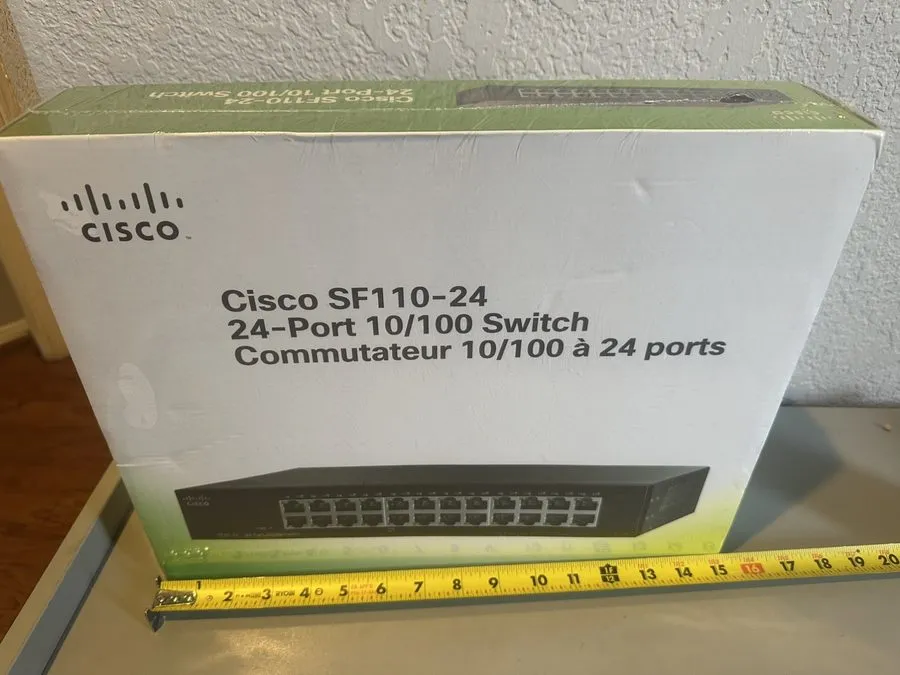 Коммутатор Cisco Small Business Unmanaged (SF110-24) 24-Ports Rack-Mountable Eth