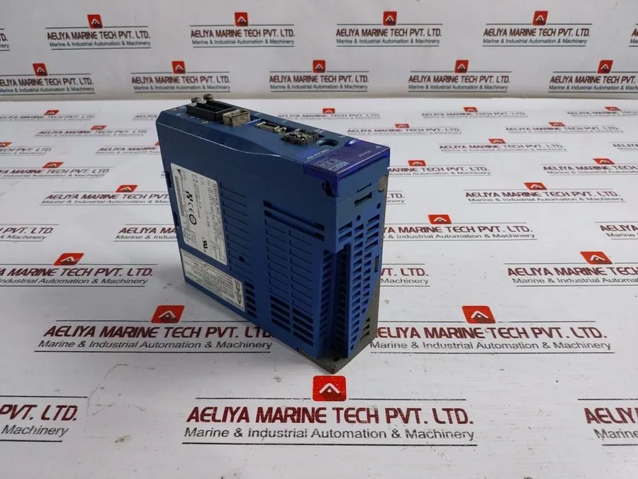 Сервопривод YASKAWA ELECTRIC SJDE-02ANA-OY AC Series Servo Drive Servopack 200-2
