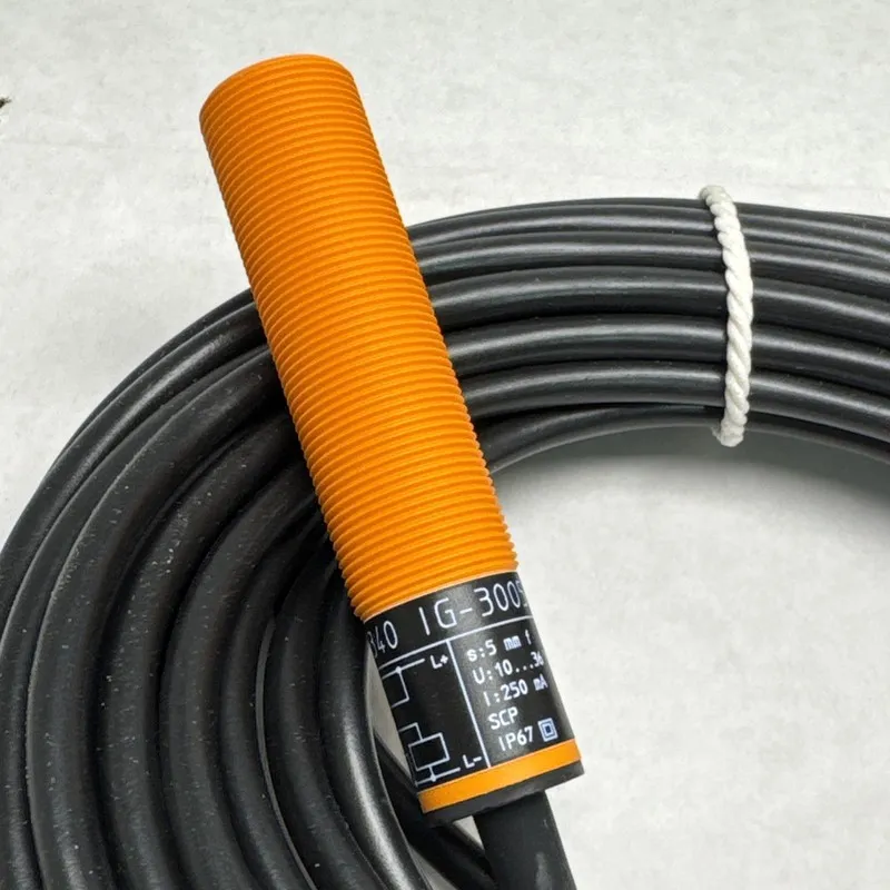 Датчик приближения IFM EFECTOR IG-3005-BPKG INDUCTIVE PROXIMITY SENSOR NSMP