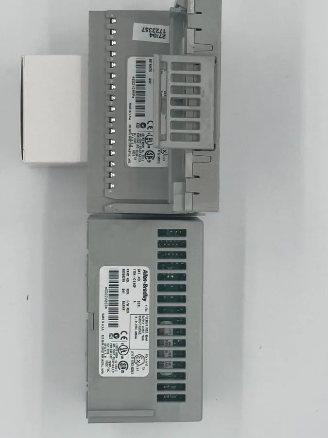 Модуль ввода-вывода Allen Bradley FLEX I/O 1794-OB16P 24VDC Source Output-Protec
