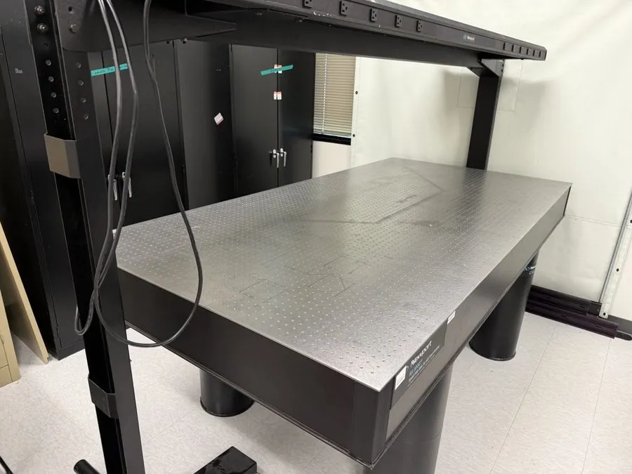 Электронный компонент Newport RS2000 M-RS2000-36-8 Optical Table w/ RL-2000 Lab  — фото лота 1