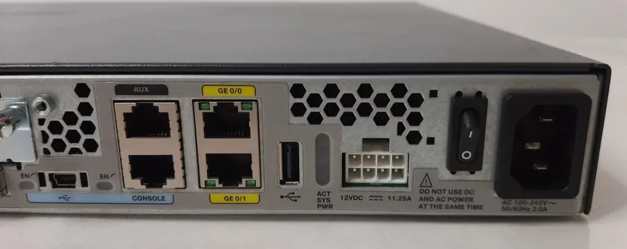 VoIP-шлюз Cisco VG310 24-Port Analog Voice Over IP Gateway ( UNIT )
