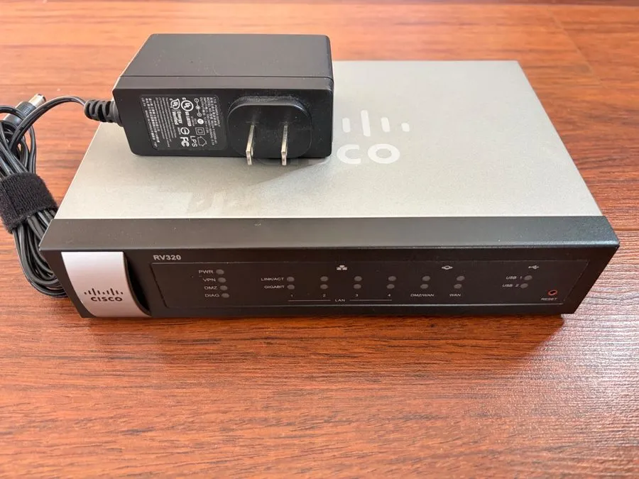 Маршрутизатор Cisco RV320 4-Port Gigabit Dual Wan VPN Security Router