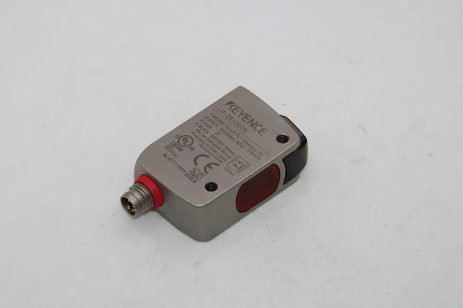 Датчик KEYENCE LR-ZB100CN Laser Sensor.