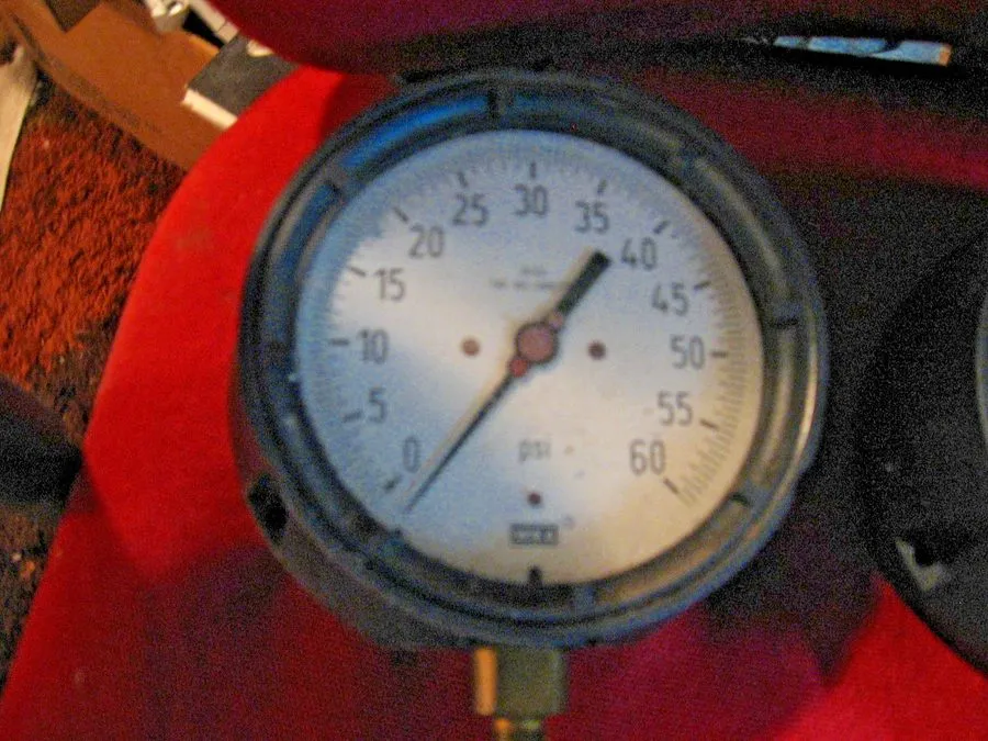 Трубопроводная арматура Wika 9834583 232.34 Pressure Gauge 4-1/2in 1/4in Npt 0-1