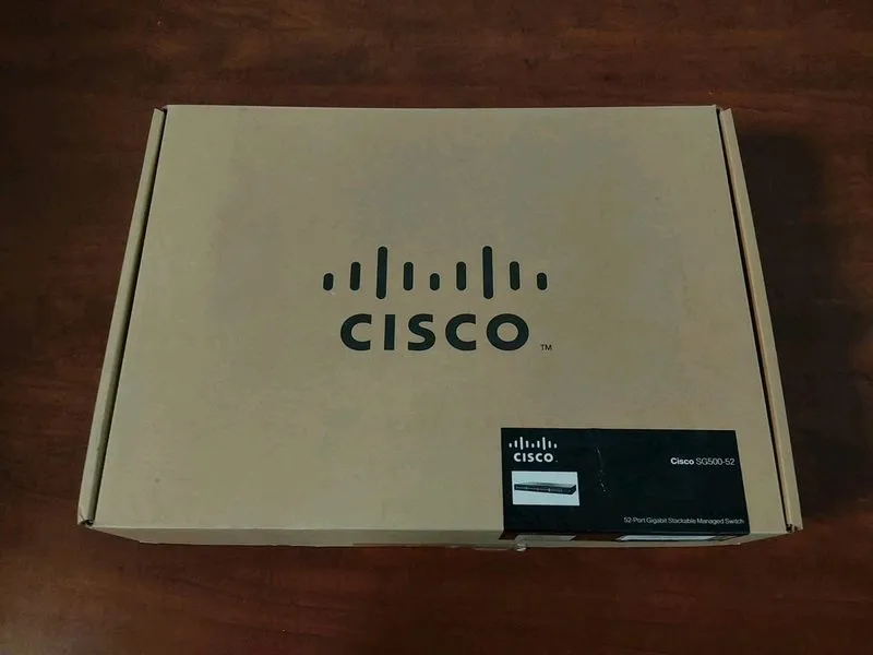 Коммутатор Cisco SG500-52P 52-Port Gigabit Stackable PoE Managed Ethernet Switch — фото лота 1