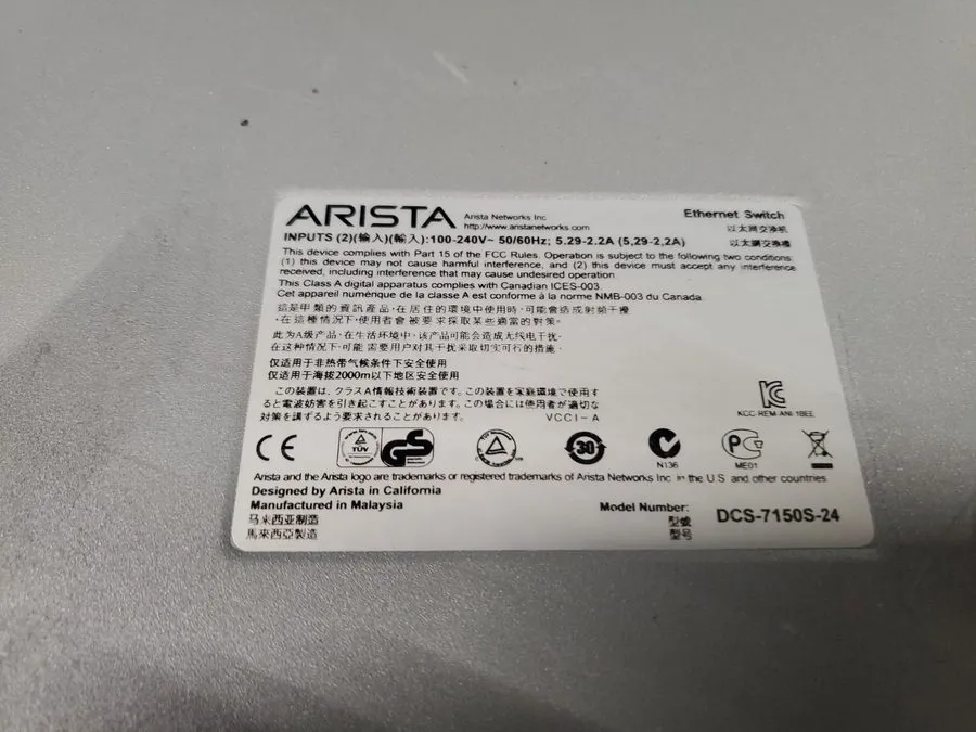 Коммутатор DCS-7150S-24-F: Arista 24-Port 10G SFP+ Switch with dual power suppli