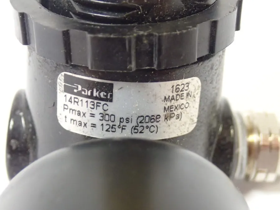 Регулятор давления PARKER 14R113FC AIR PRESSURE REGULATOR 300 PSI W/ WIKA 0-60 P