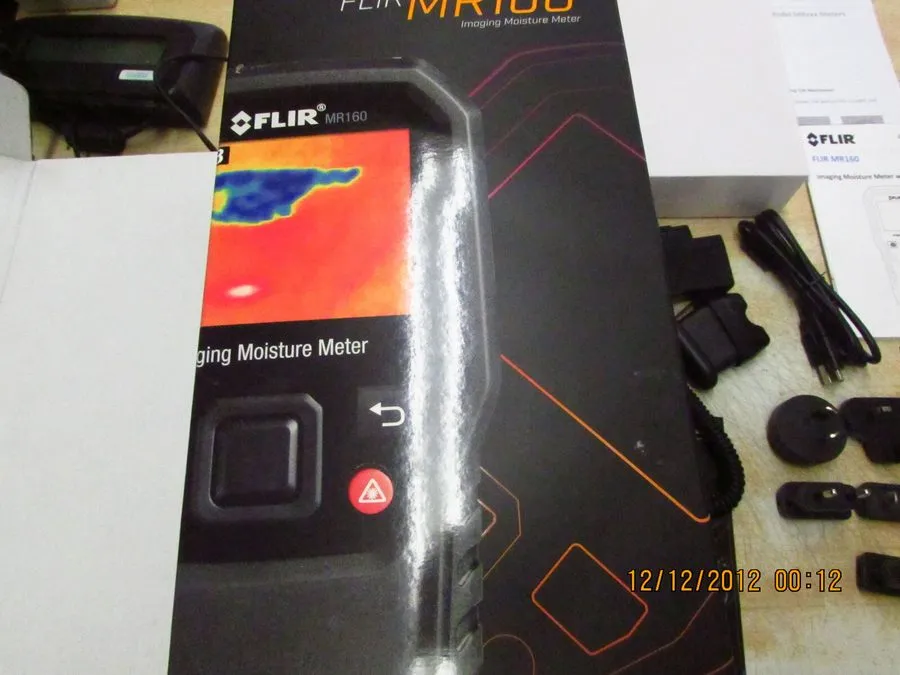 Оптико-электронная система FLIR MR160 Thermal Imaging Moisture Meter and Accesor