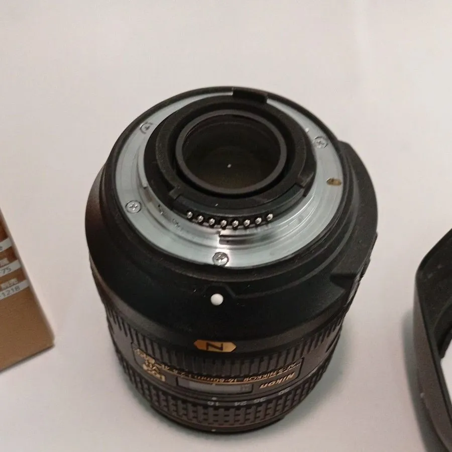Объектив Nikon AF-S DX NIKKOR 16-80mm F2.8-4E ED VR Zoom Lens #0005 — фото лота 2