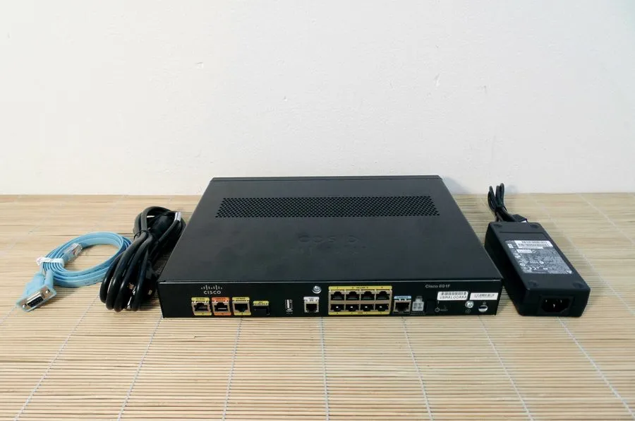 Маршрутизатор Cisco C891FJ-K9 Gigabit Ethernet security router with SFP labeled