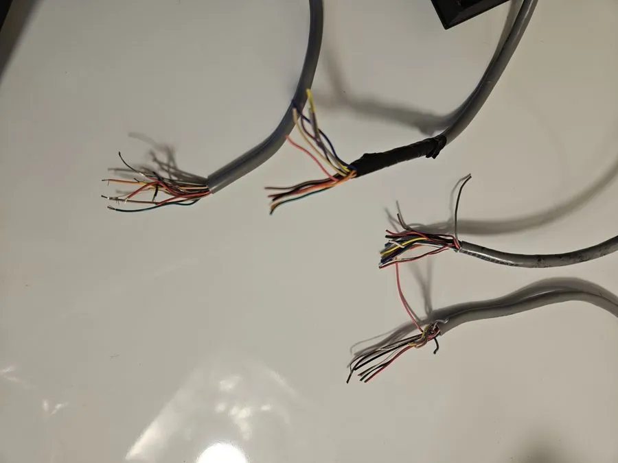 Оборудование видеонаблюдения 4X HID iCLASS SE R15 Mullion er 910NTNNEK00000 — фото лота 2