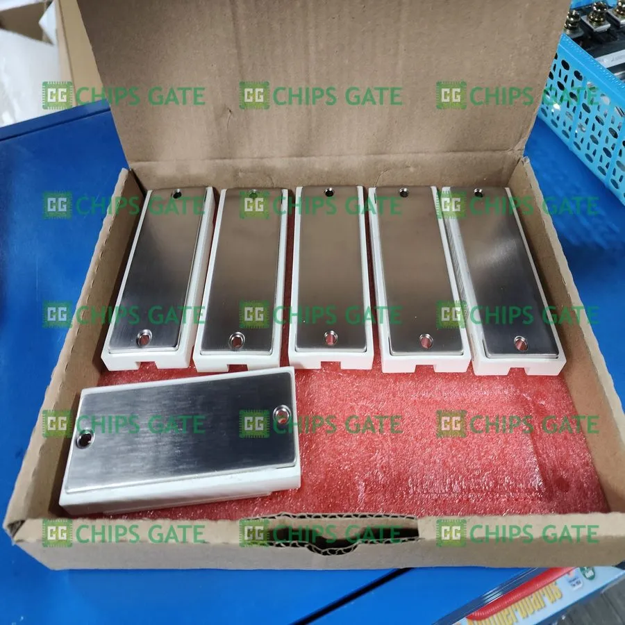 Силовой модуль IGBT INFINEON FP40R12KE3 IGBT Module