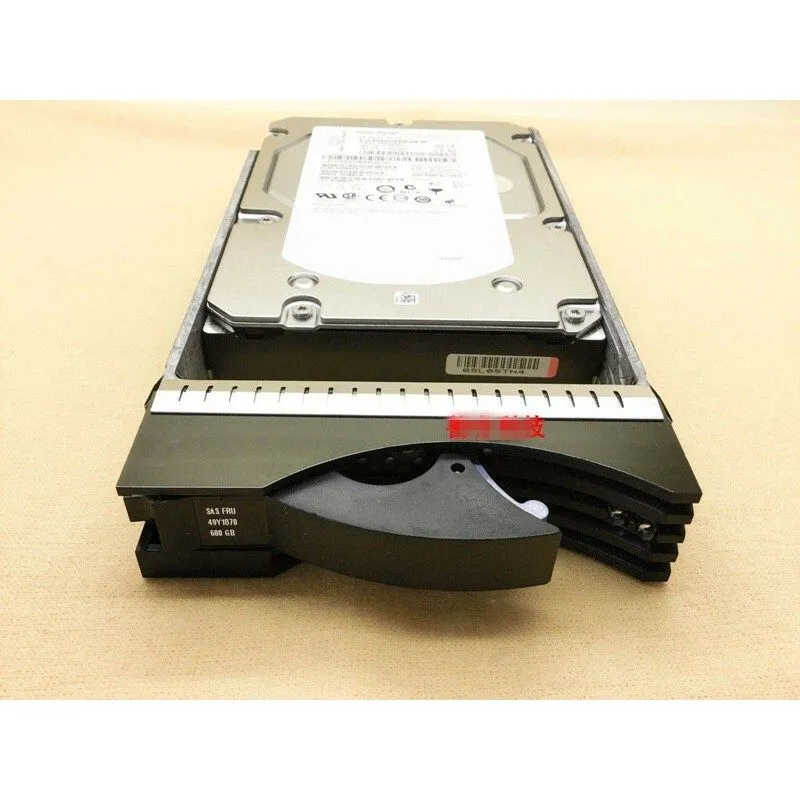Жёсткий диск IBM 49Y1866 49Y1869 600GB 49Y1870 3.5'' 15K SAS 6Gb/s Hot Swap HDD — фото лота 2