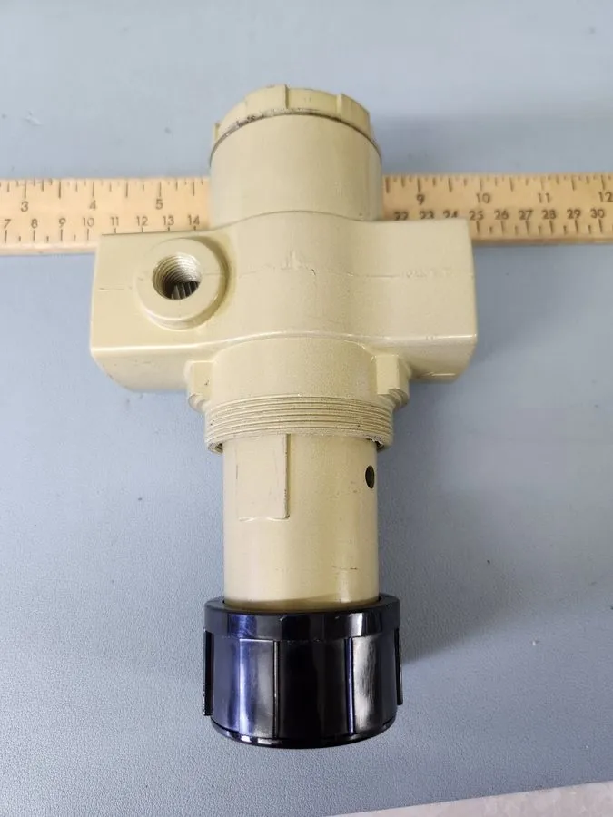 Трубопроводная арматура NORGREN R17-800-RGLA PRESSURE REGULATOR 300PSIG 175 DEG 