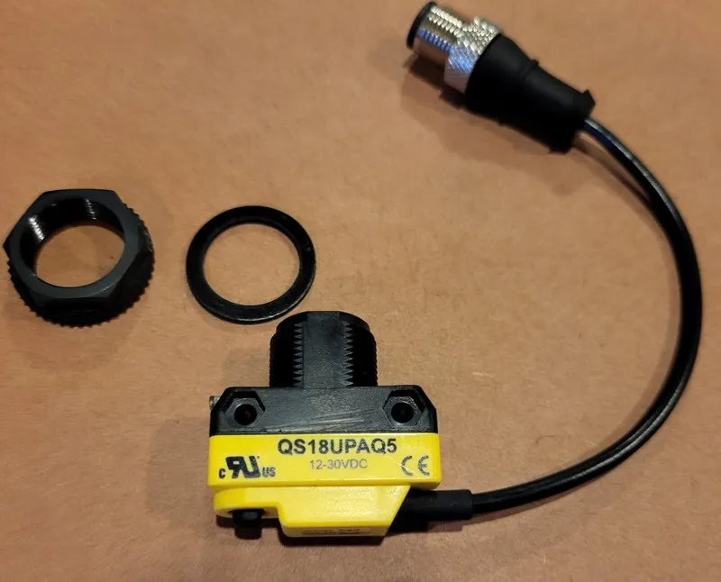 Фотоэлектрический датчик BANNER QS18UPAQ5 PHOTOELECTRIC SENSOR 12-30VDC PNP 50-5