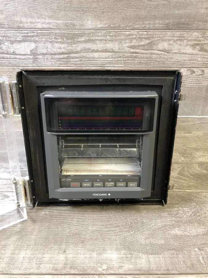 Датчик температуры Yokogawa 436000 UR1000 Temperature Chart Recorder 5E-38