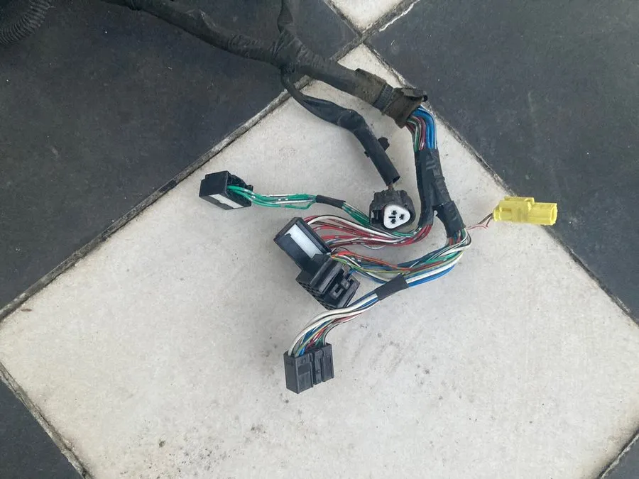 Жгут проводов 2000 Toyota Landcruiser Main Engine Bay Wiring Harness 82111-60790 — фото лота 1