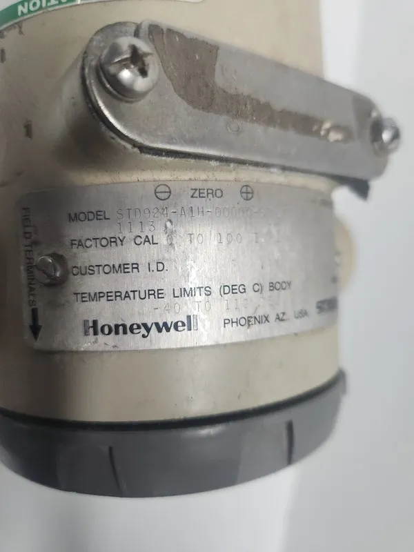 Датчик давления Honeywell ST3000 Smart Pressure Transmitter 11-42VDC 0-100 INH20