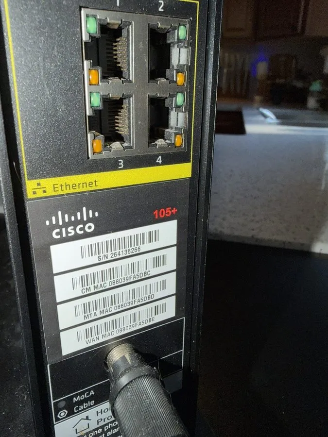 Маршрутизатор Cisco DPC3939 (XB3) Xfinity Wireless AC Voice Gateway DOCSIS 3.0 — фото лота 2