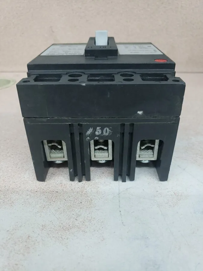 Автоматический выключатель TED134050WL GE 50 Amp 480V 3 Pole Feed Thru Circuit B