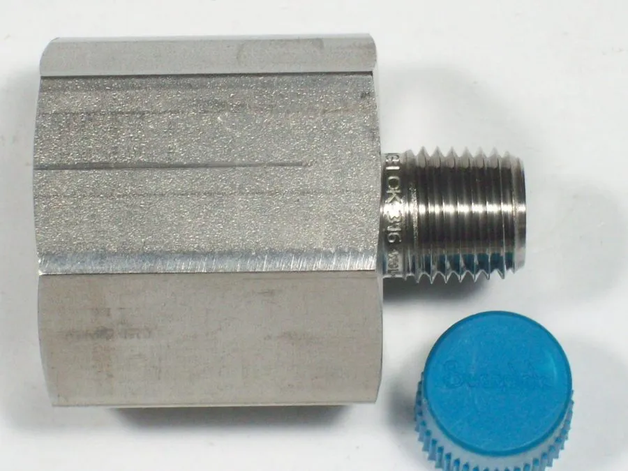 Фитинг Swagelok SS-12-RA-4 Stainless Steel Pipe Fitting FNSP — фото лота 2