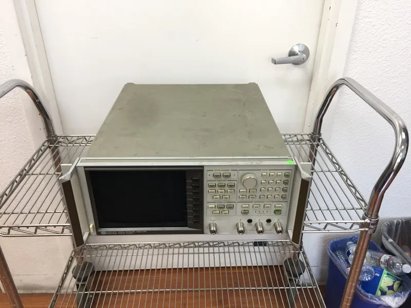 Анализатор цепей HP / Agilent 8753A Network Analyzer 300 KHz 3.0 GHz