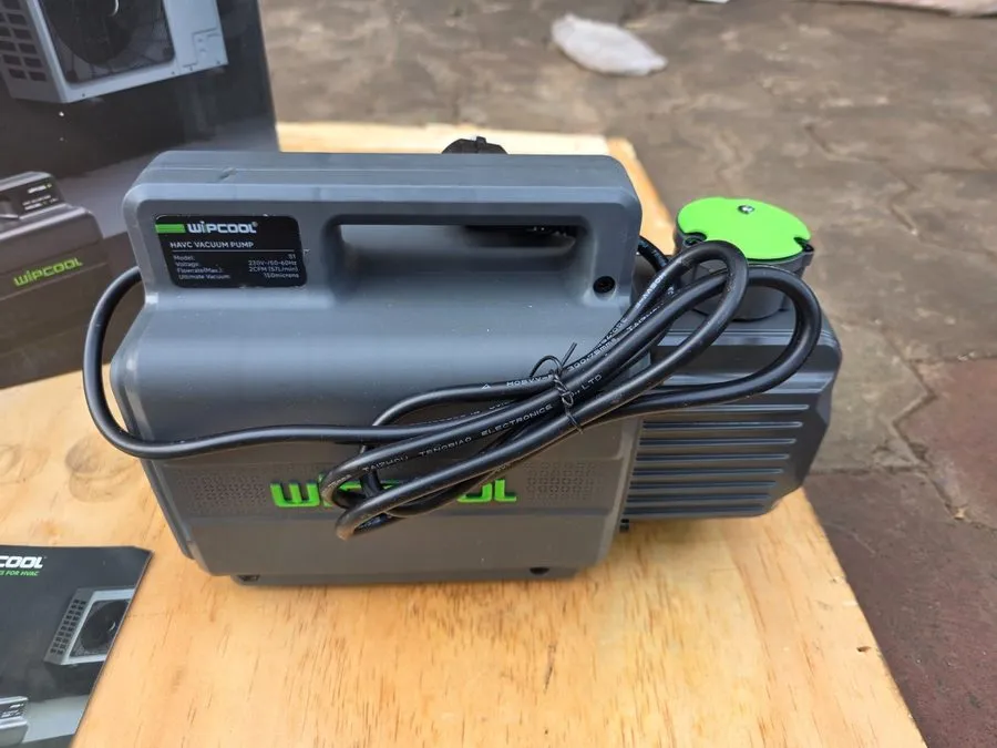 Насос WIPCOOL MODEL S1 HVAC VACUUM PUMP 230V-50-60HZ 2 CFM 150 MICRONS — фото лота 2