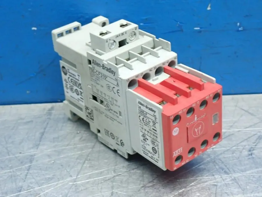 Реле безопасности ALLEN BRADLEY GUARDMASTER CONTACTOR UNIT 700S-CF620EJC