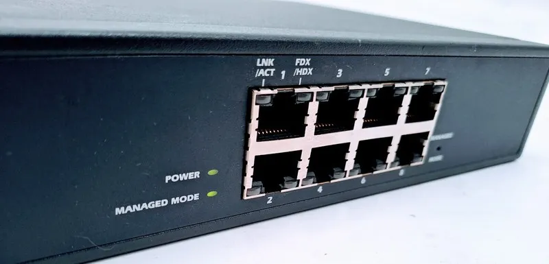Коммутатор Dell PowerConnect 2708 8-Port Gigabit Ethernet Network Switch w/Power