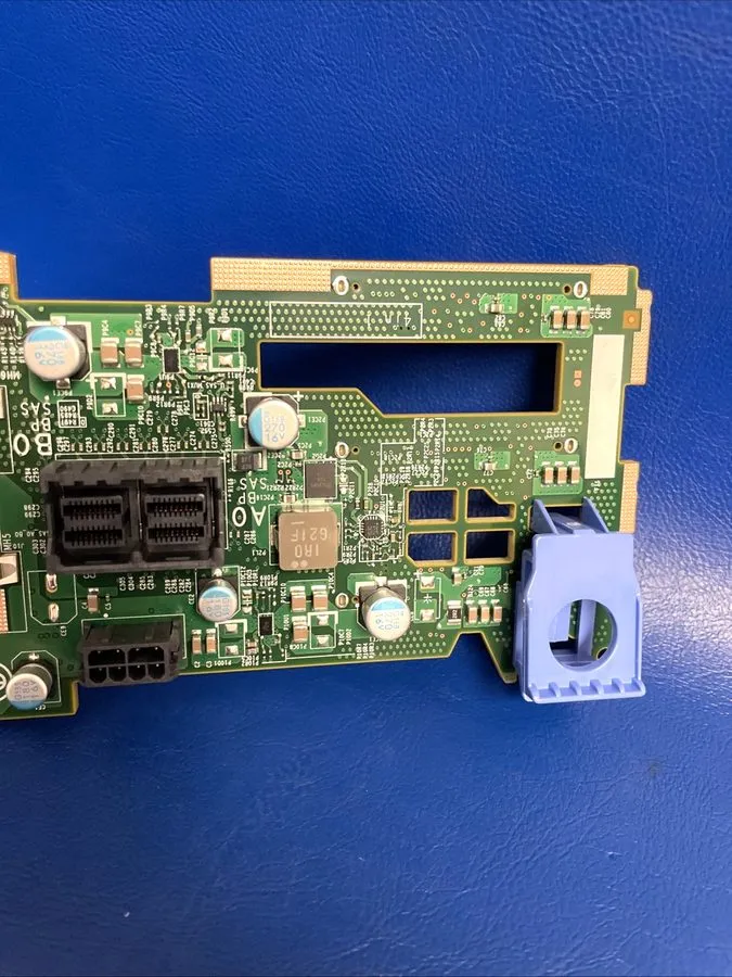 Бэкплейн Dell Backplane 0RDRTM 12x 3.5" SAS SATA Hard Disk Board