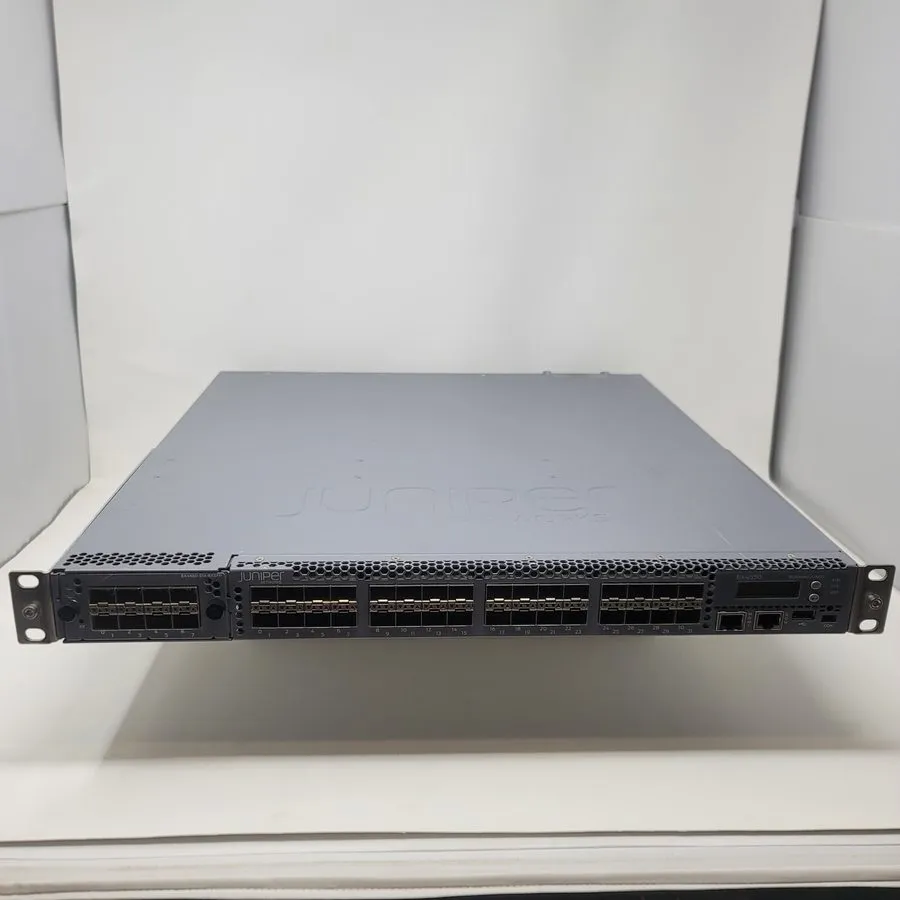 Коммутатор Juniper Networks 32 Port Gigabit Switch 32x 1G/10G SFP/SFP+ EX4550-32