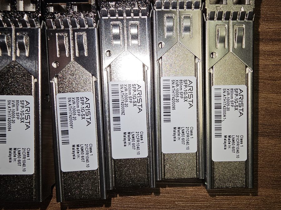 Трансивер Arista SFP-1G-SX 1GE-SX XVR-00005-02 850nm 500m over MMF transceiver