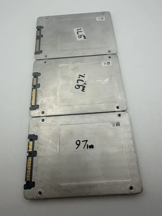 SSD-накопитель 09F3GY DELL /Intel DC S3610 Series SSDSC2BX800G4R 800GB 2.5 inch 