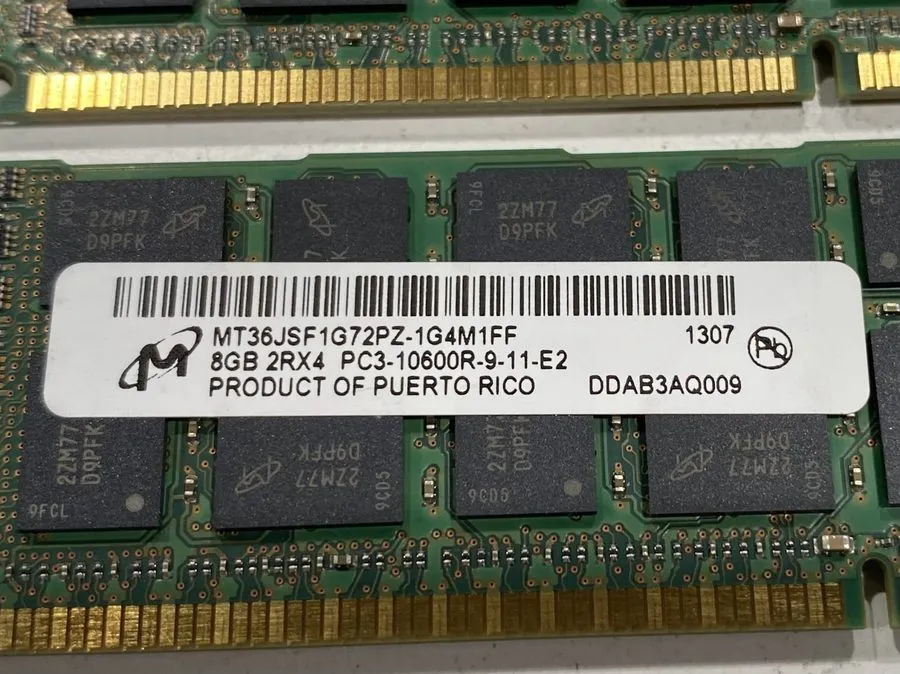 Модуль памяти 16GB (2x 8GB) Micron 2RX4 PC3-10600R-9-11-E2 MT36JSF1G72PZ-1G4M1FF — фото лота 1