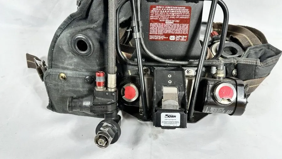 Газоанализатор Scott Air-Pak Pak-Tracker 200275-01 A2Q10 SCBA Backframe Harness  — фото лота 1