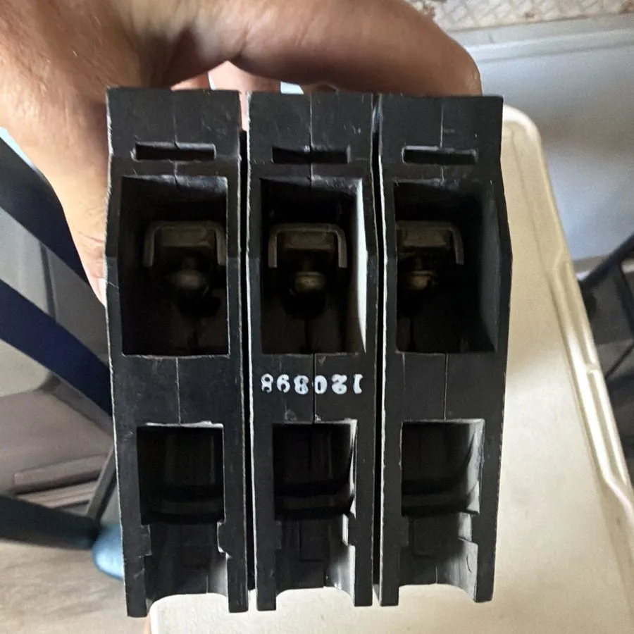 Автоматический выключатель Siemens Sentron HHED63B025 3-Pole 25A 600V AC Circuit — фото лота 2