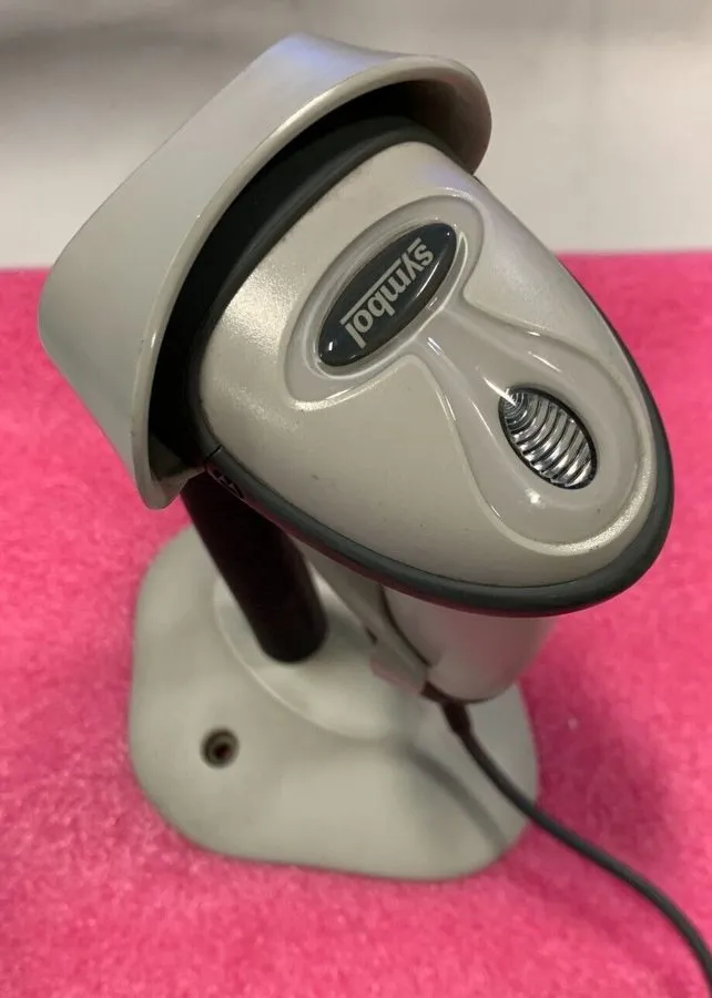 Сканер штрих-кода Motorola Symbol LS2208-SR20001R USB Barcode Scanner 2208
