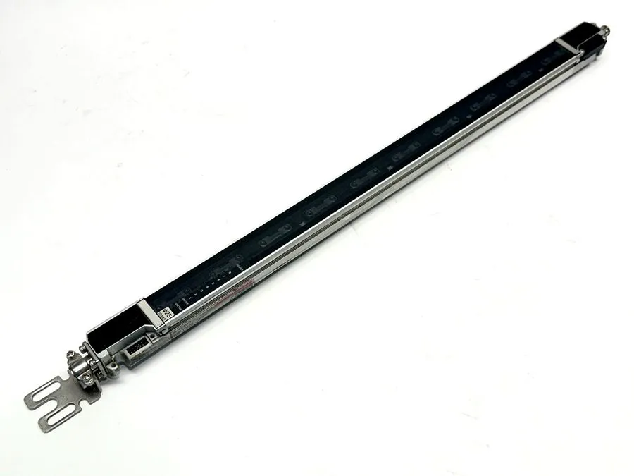 Световая завеса Keyence SL-C24H-T Safety Light Curtain Transmitter 24 Beam 460mm