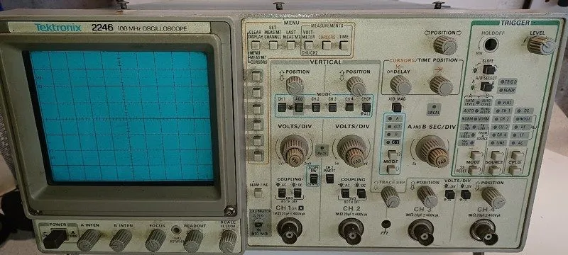 Осциллограф Tektronix 2246A 100MHz Oscilloscope Calibrated