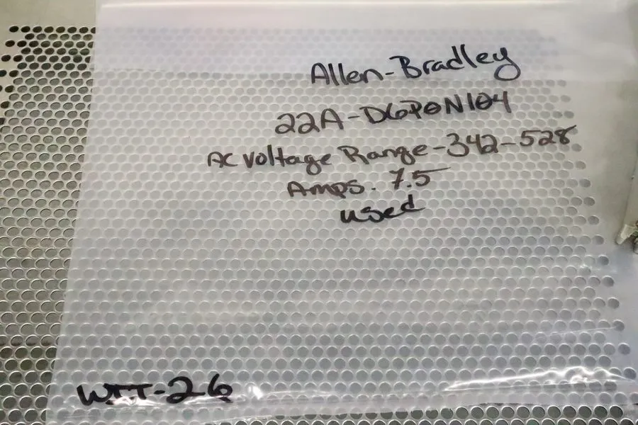 Частотный преобразователь Allen-Bradley 22A-D6P0N104 PowerFlex 4 2.2 kW (3 Hp) A — фото лота 1