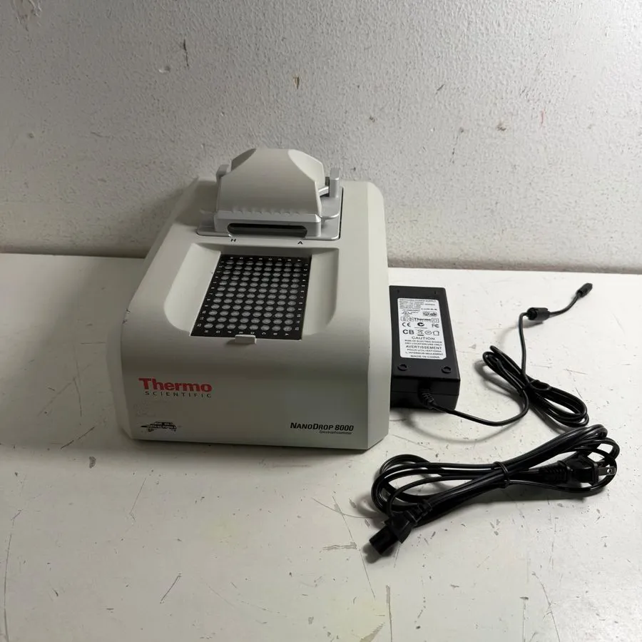Спектрофотометр Thermo Fisher NanoDrop 8000 Microvolume Spectrophotometer