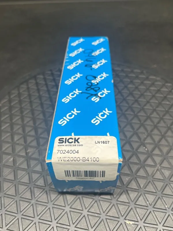 Фотоэлектрический датчик SICK WE2000-B4100 Photoelectric Sensor 7024004