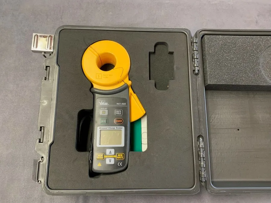 Тестер Ideal (61-920) Ground Resistance Clamp Meter