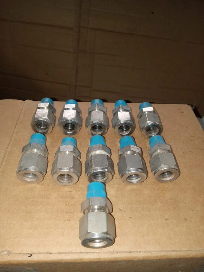 Разъём Swagelok Connector Fitting, 1/2" Tube x 1/4" Male NPT, SS-810-1-4