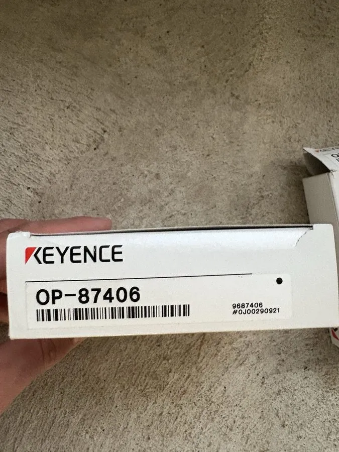 Фотоэлектрический датчик Keyence OP-87406 Photoelectric Sensor Adjustable Bracke — фото лота 1
